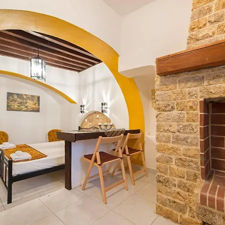 Musses Apartamento Rhodes City