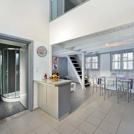 Musses Apartamento Rhodes City
